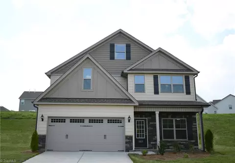 107 Royal Pines Dr, Trinity, NC 27370