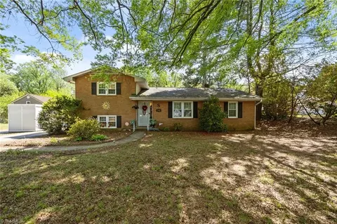 2348 Silas Creek Pkwy, Winston Salem, NC 27103