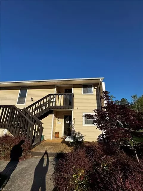 148 Turnwood Ln, Winston Salem, NC 27104