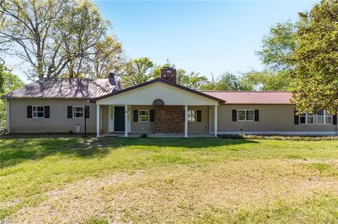 481 David Smith Rd, Winston Salem, NC 27127