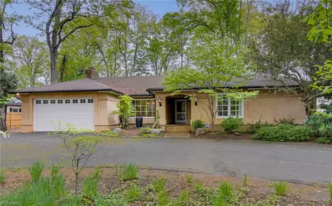 2555 Country Club Rd, Winston Salem, NC 27104