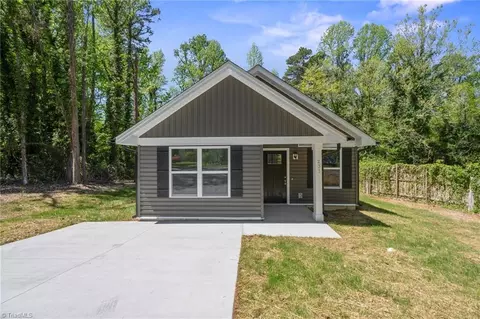 231 Willowood Dr, High Point, NC 27260