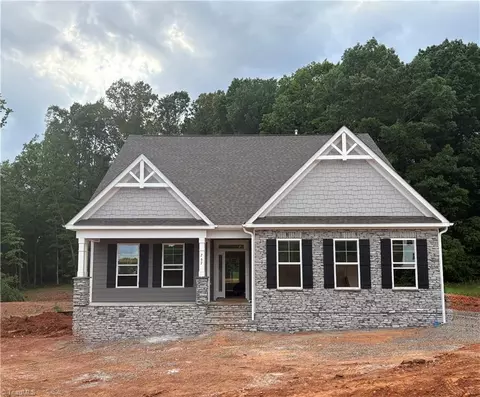 267 Redland Rd, Advance, NC 27006