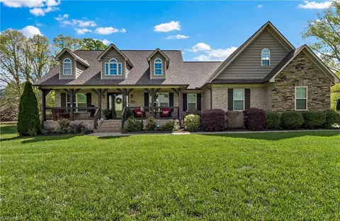 296 Wild Fern Ln, Reidsville, NC 27320