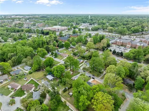 View/Area - 1406 Delk Dr, High Point, NC 27265 photo 6 of 6