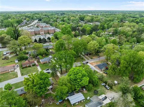 View/Area - 1406 Delk Dr, High Point, NC 27265 photo 5 of 6