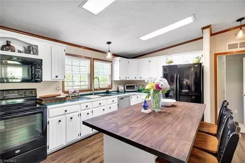 2837 Refuge Church Dr, Trinity, NC 27370 photo 12