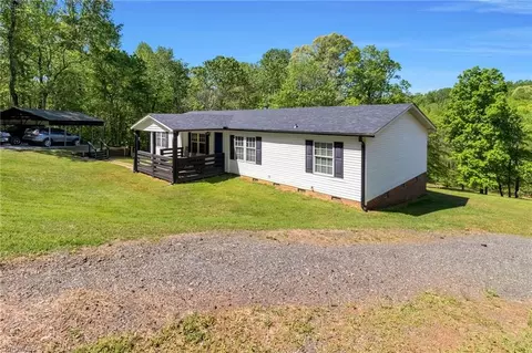 2837 Refuge Church Dr, Trinity, NC 27370 photo 3