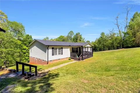 2837 Refuge Church Dr, Trinity, NC 27370 photo 2
