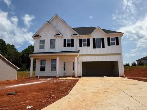 707 Cinnamon Hill Dr, Winston Salem, NC 27106