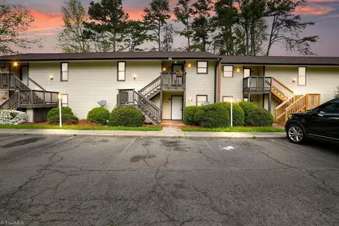 921 Ridge Ct S #154, Winston Salem, NC 27107