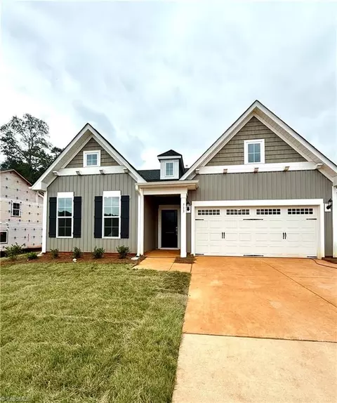 713 Cinnamon Hill Dr, Winston Salem, NC 27106