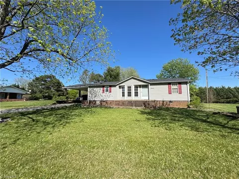 2354 Pleasant Ridge Rd, State Road, NC 28676 photo 17