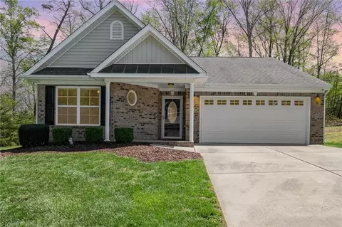 5428 Esher Dr, Walkertown, NC 27051