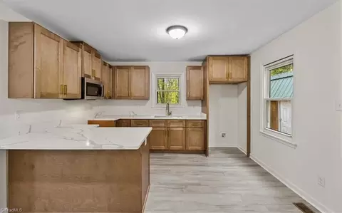 Kitchen - 4293 Millers Mill Rd, Trinity, NC 27370 photo 4 of 5