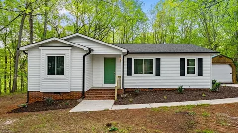 4293 Millers Mill Rd, Trinity, NC 27370