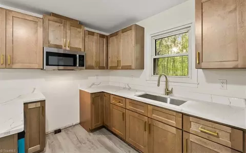 Kitchen - 4293 Millers Mill Rd, Trinity, NC 27370 photo 3 of 5