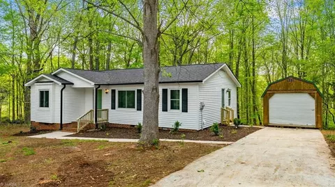 Exterior - 4293 Millers Mill Rd, Trinity, NC 27370 photo 4 of 5