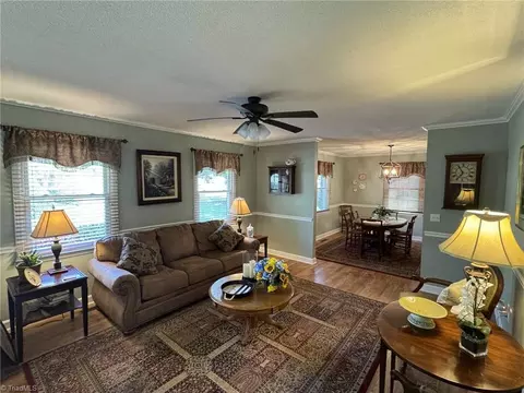 Living - 109 Eldridge Ln, State Road, NC 28676 photo 2 of 5