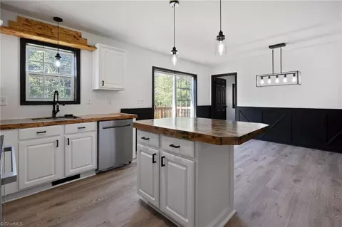 1600 Carson Rd, Pilot Mountain, NC 27041 photo 11