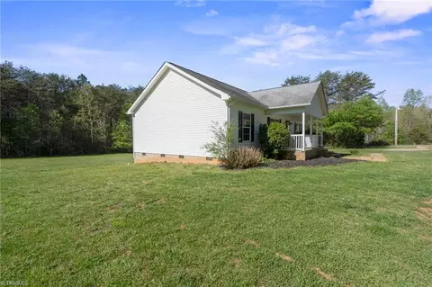 1600 Carson Rd, Pilot Mountain, NC 27041 photo 30