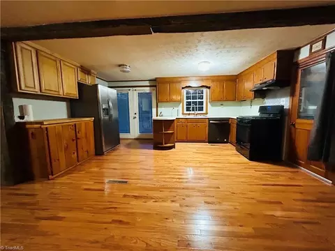 205 Martha Lowe Rd, Lowgap, NC 27024 photo 7