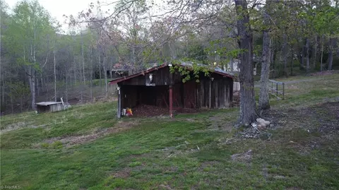 205 Martha Lowe Rd, Lowgap, NC 27024 photo 20