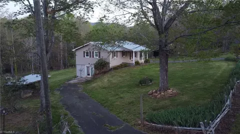 205 Martha Lowe Rd, Lowgap, NC 27024 photo 2