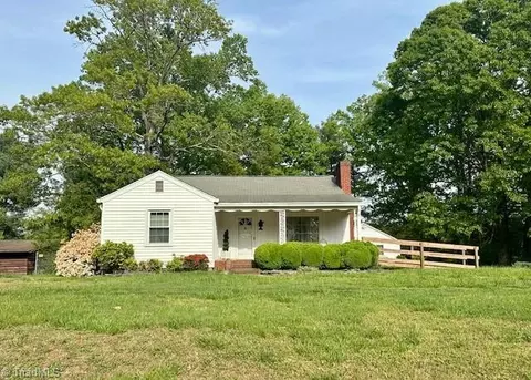 3513 Berchfield Dr, Winston Salem, NC 27127