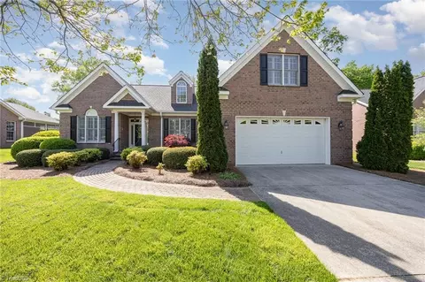 4716 Barrington Place Ct, Jamestown, NC 27282