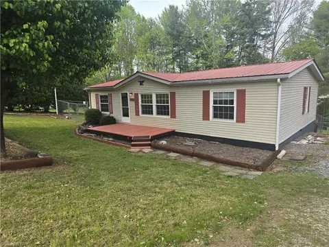 412 Beshears Owings Ln, North Wilkesboro, NC 28659