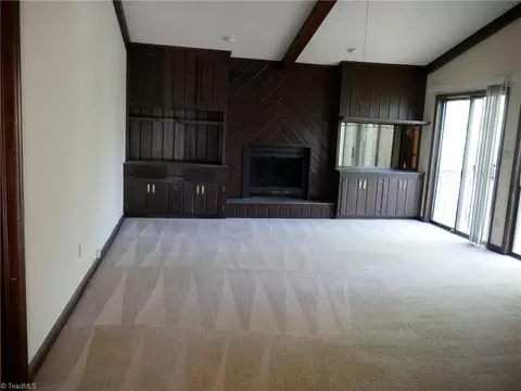 704 Aspen Trl, Winston Salem, NC 27106