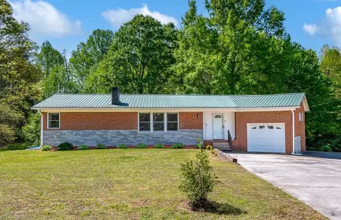 2299 Becky Hill Rd, Lexington, NC 27295