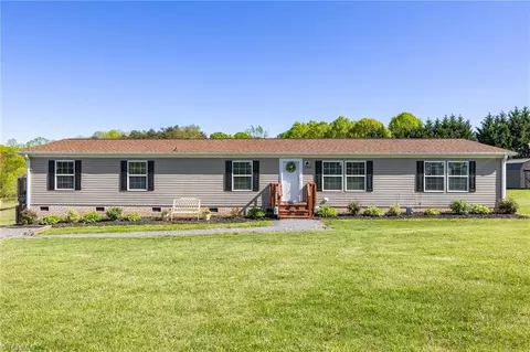 2318 Flat Shoals Rd, Germanton, NC 27019