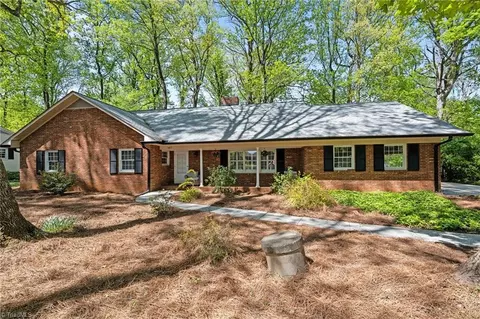 1417 Knightwood Dr, Greensboro, NC 27410