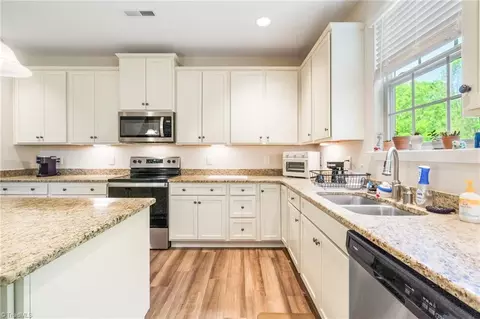 Kitchen - 7734 Carson Path, Summerfield, NC 27358 photo 5 of 8