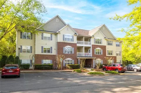 4712 Brighton Park Dr #3D, Winston Salem, NC 27103