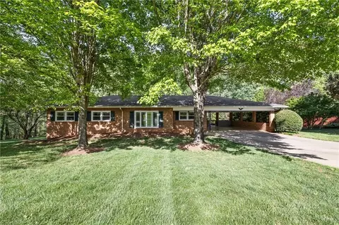 436 Robinhood Rd, North Wilkesboro, NC 28659