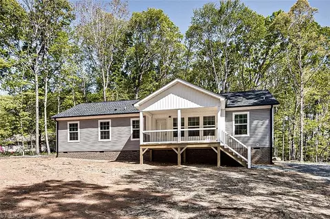 6545 Mt Lebanon Rd, Troy, NC 27371