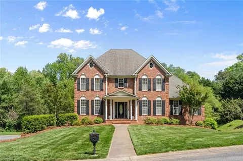 1550 Brockton Ln, Winston Salem, NC 27106