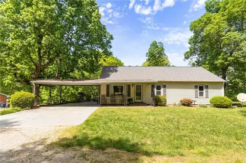 811 Norcross Rd, Kernersville, NC 27284