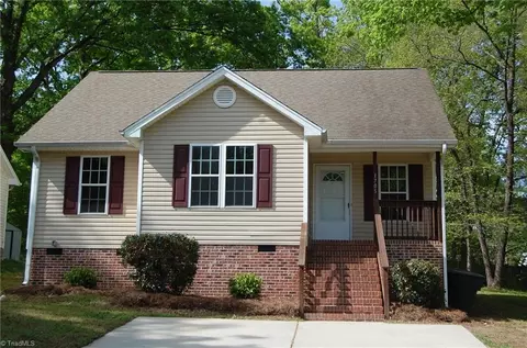 1705 Lucas Ave, Greensboro, NC 27405