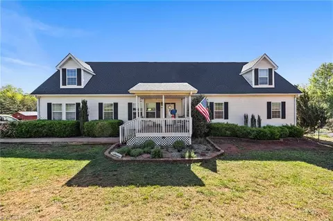 1020 Indian Trail Rd, Walnut Cove, NC 27052