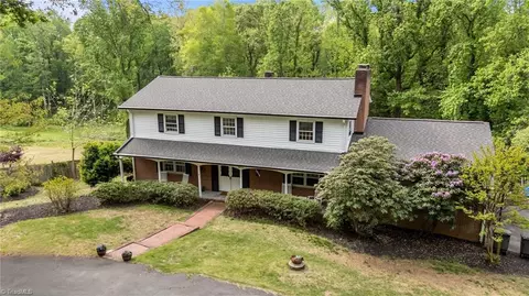 3970 Philpark Dr, Winston Salem, NC 27106