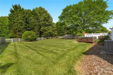 Exterior - 109 Stapleton Way, High Point, NC 27265 photo 4 of 4