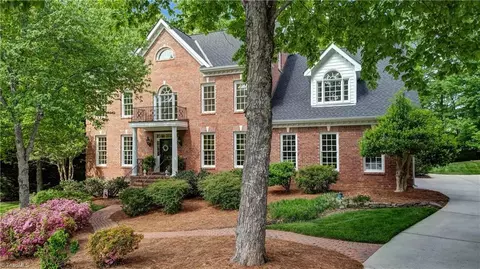 6 Reel Ct, Greensboro, NC 27455