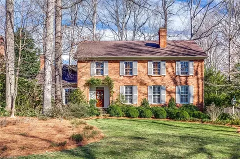 3016 Lake Forest Dr, Greensboro, NC 27408