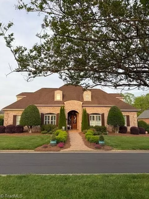 115 Sycamore Park Ln, Bermuda Run, NC 27006
