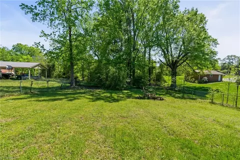 3975 Pine Ridge Dr, Trinity, NC 27370 photo 40