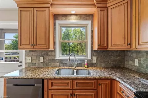 3975 Pine Ridge Dr, Trinity, NC 27370 photo 11